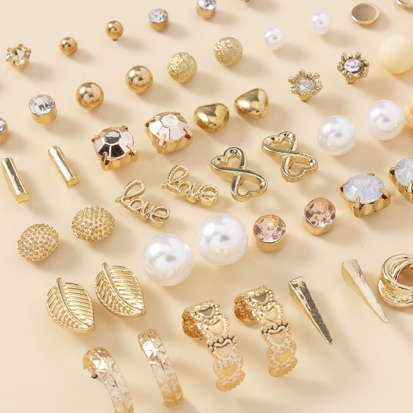 30Pairs/Set Golden Earrings Decorative Jewelry Hoop Earrings Delicate